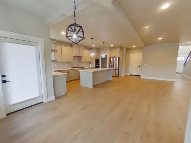 Building Photo - Newer home in The Nines in North Gilham