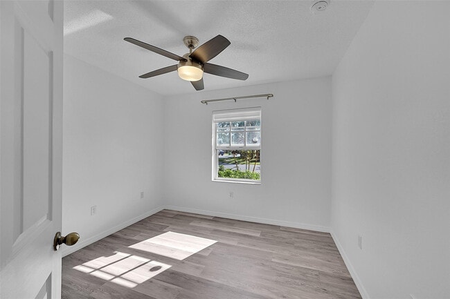 Building Photo - 5361 NW 90th Ave