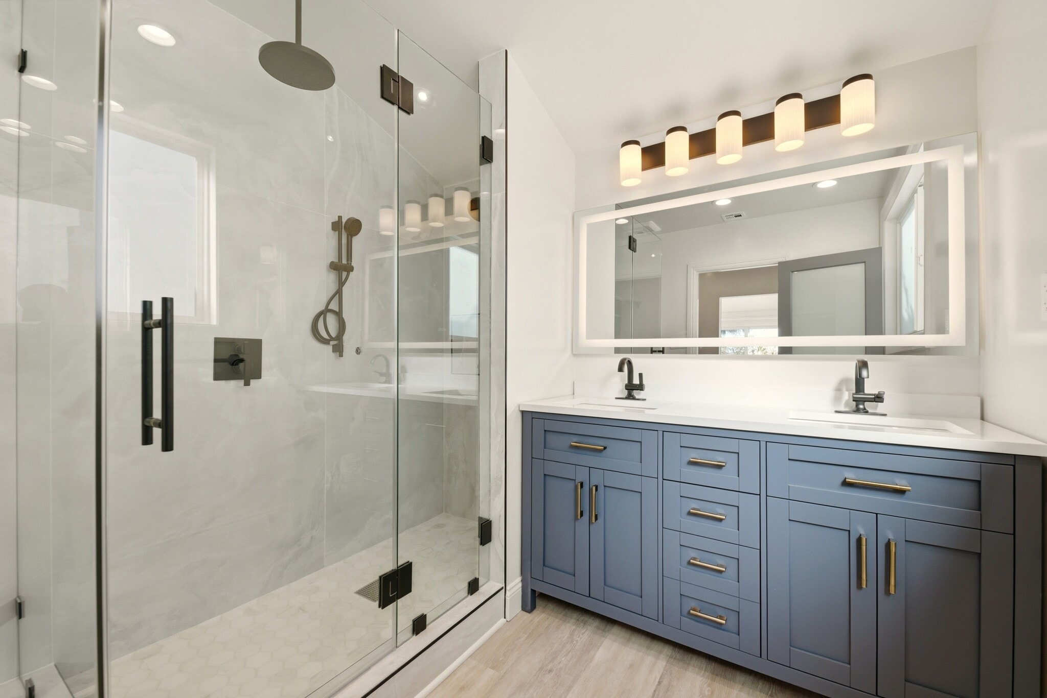 Building Photo - 204 Tranquillo Rd