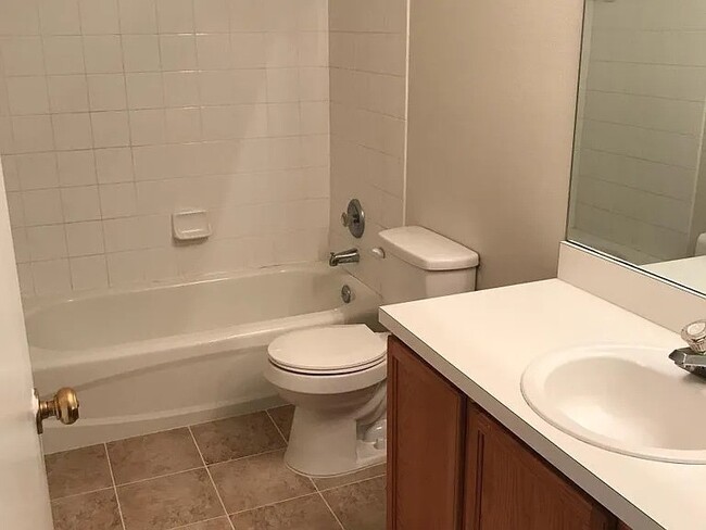 Building Photo - 2261 Fluorshire Dr