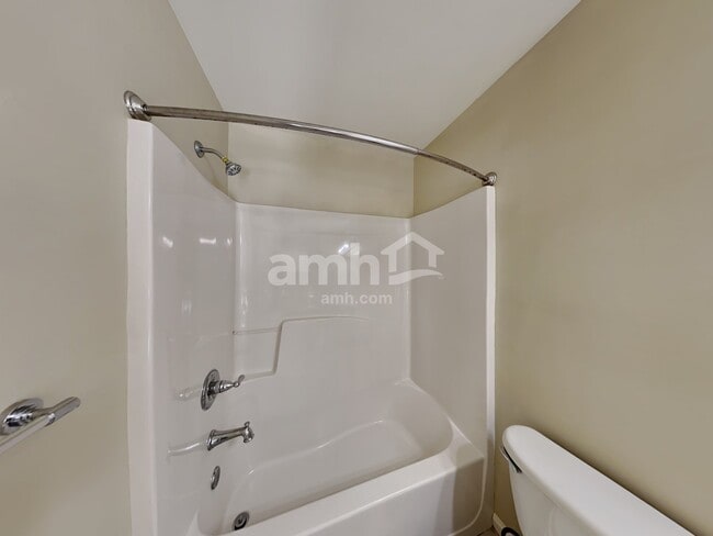 Building Photo - 2410 Chandler Grove Dr