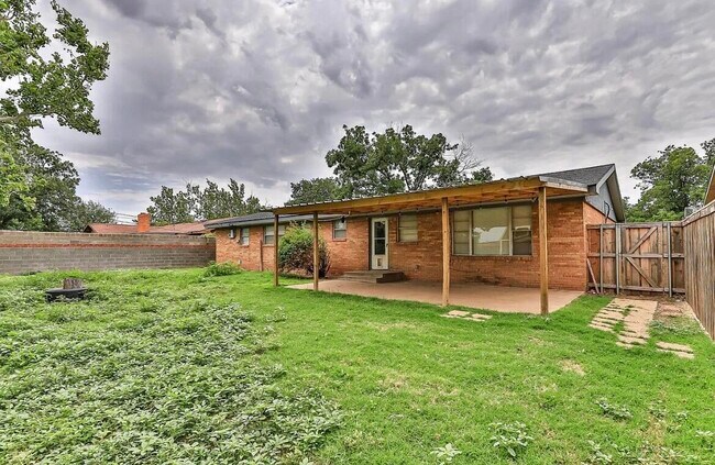 Building Photo - 3712 37th St