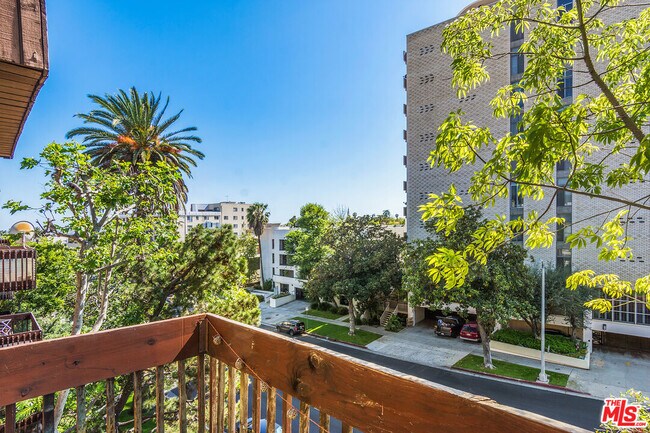 Building Photo - 1340 S Beverly Glen Blvd