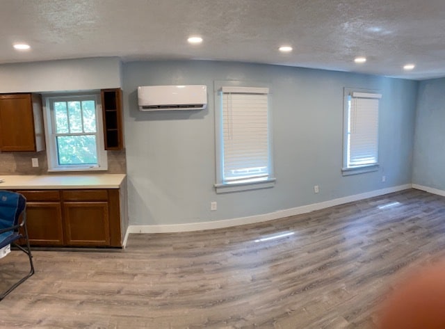 Family Room - 428 N 10th Ave