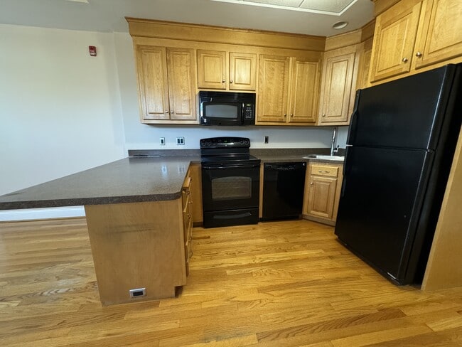 Building Photo - 22 Whiting St