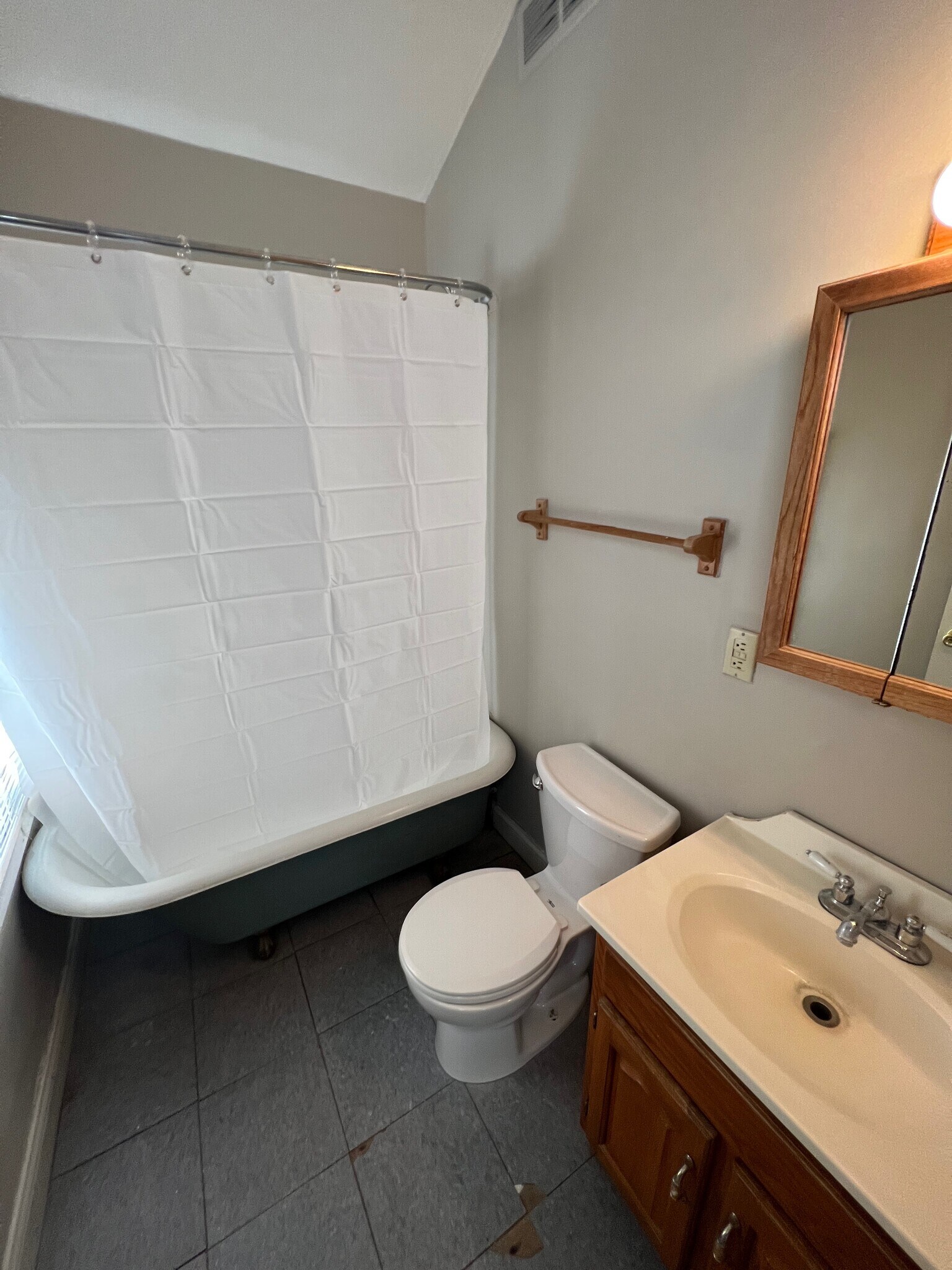 Building Photo - 2349 Wheeler St