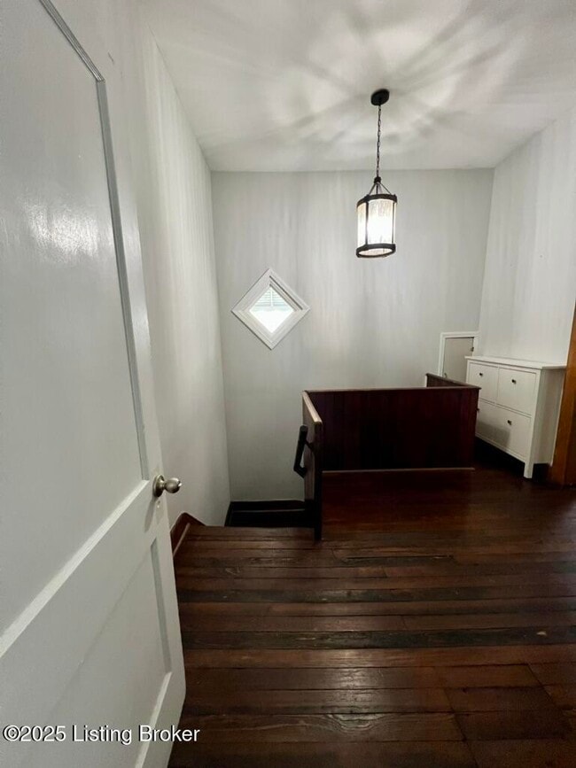 Building Photo - 925 S Preston St