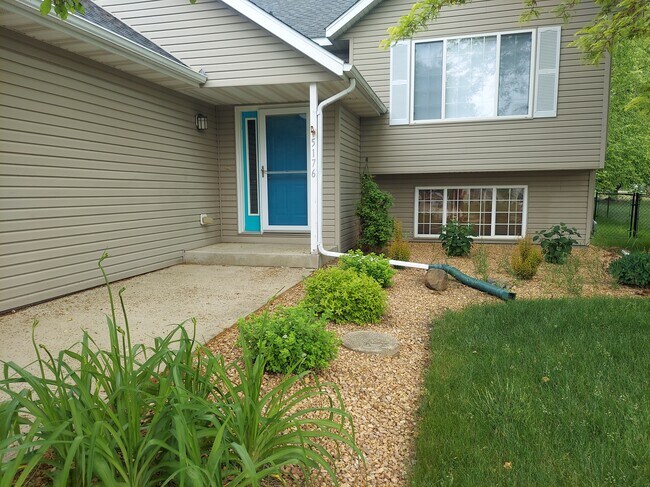 Building Photo - 5176 54th Ave NW