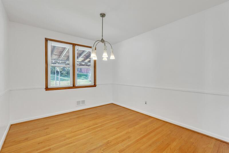 Building Photo - 8212 Dorset Ave