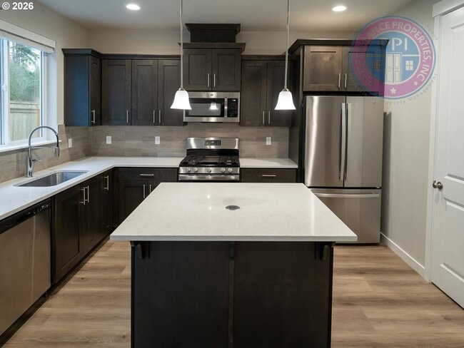 Building Photo - Desirable Happy Valley Location - Scouters Mountain Neighborhood / Move-In Ready