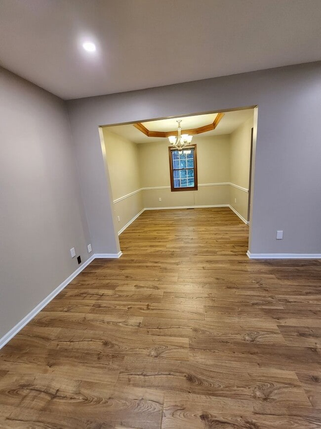 Building Photo - 4 Bedroom Home For Rent in Solon