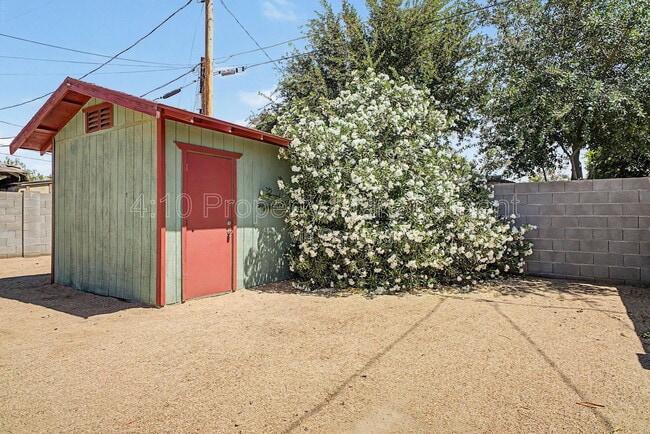 Building Photo - 1117 N 13th St