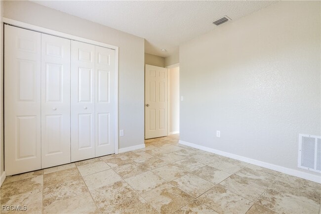 Building Photo - 22225 Seaton Ave