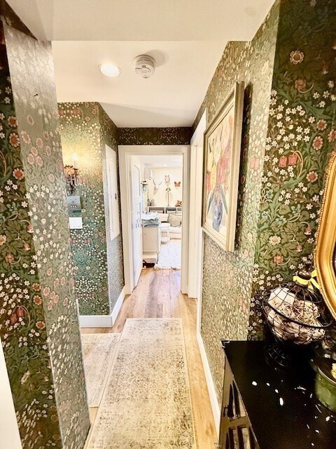 Building Photo - 480 Commercial St