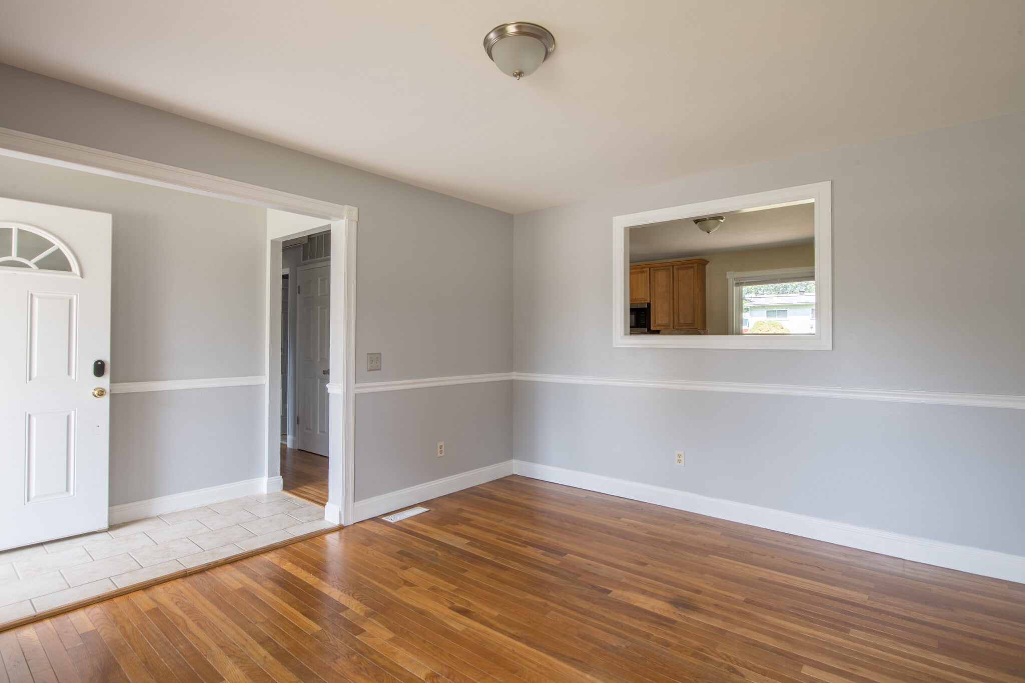 Building Photo - 1449 Coachway Ln