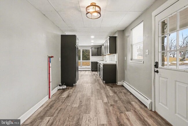 Building Photo - 5885 Avis Ln