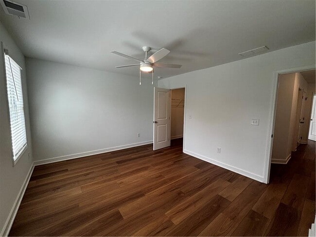 Building Photo - 303 Frasier St SE