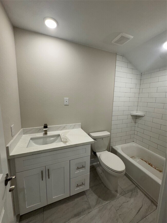 Building Photo - 12869 Andromeda Ct