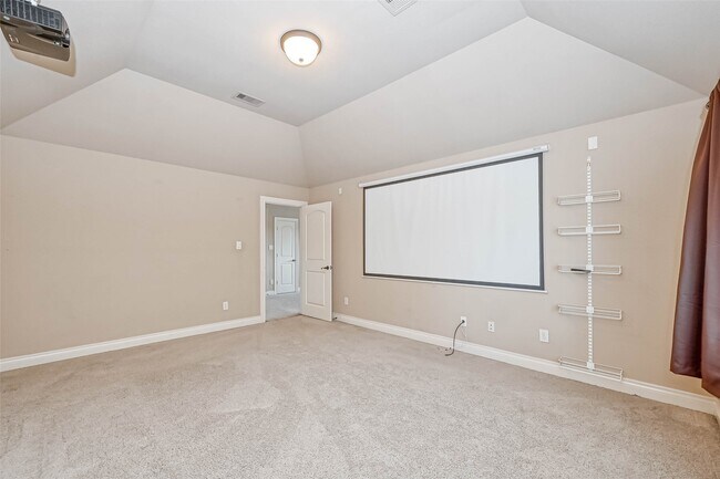 Building Photo - 27415 Blinkwood Park