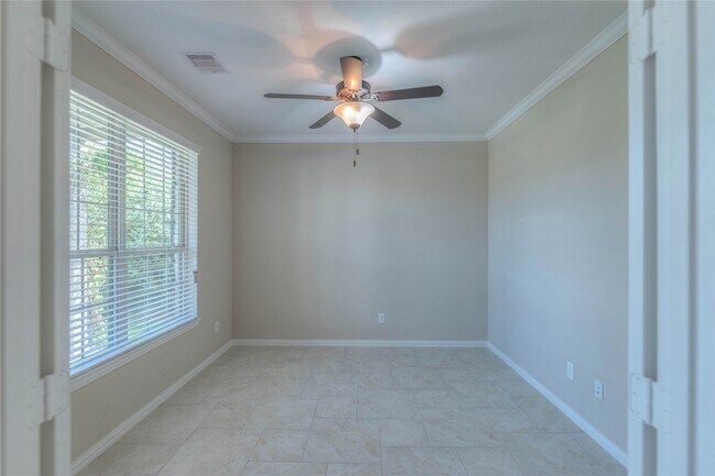 Building Photo - 2259 Golden Laurel Dr