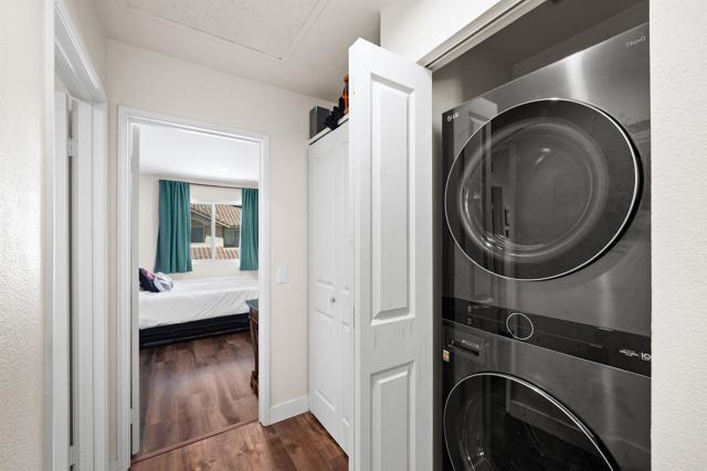 Building Photo - 2259 Lago Ventana