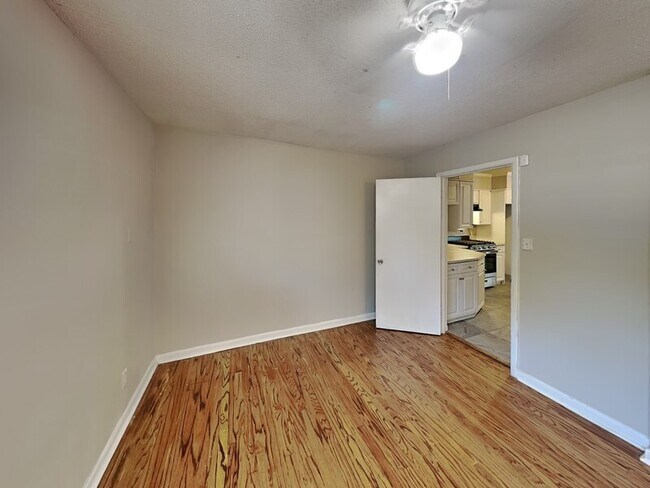 Building Photo - 5040 Sea Isle Rd