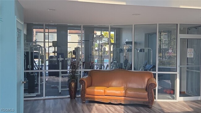 Building Photo - 3419 Winkler Ave