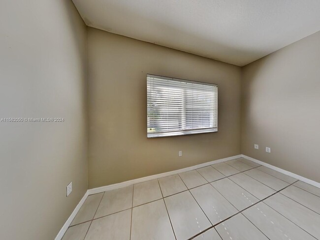 Building Photo - 9059 SW 162nd Ct