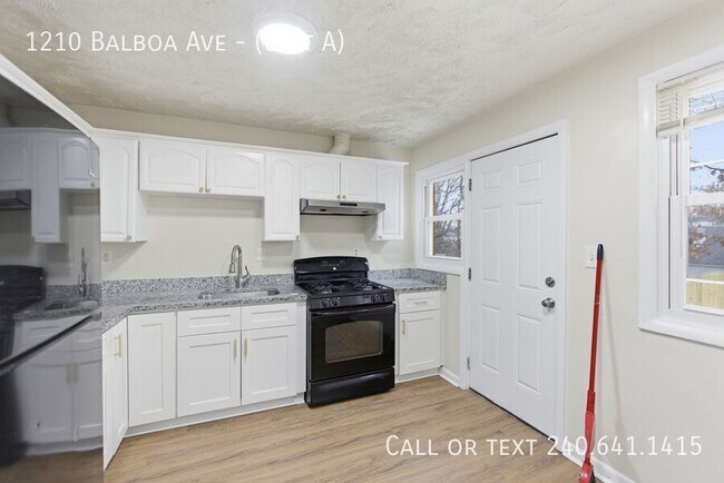 Building Photo - 1210 Balboa Ave