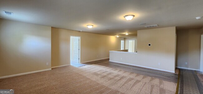 Building Photo - 525 Twelve Oaks Dr