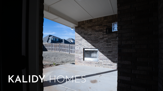 Building Photo - 801 Red River Dr