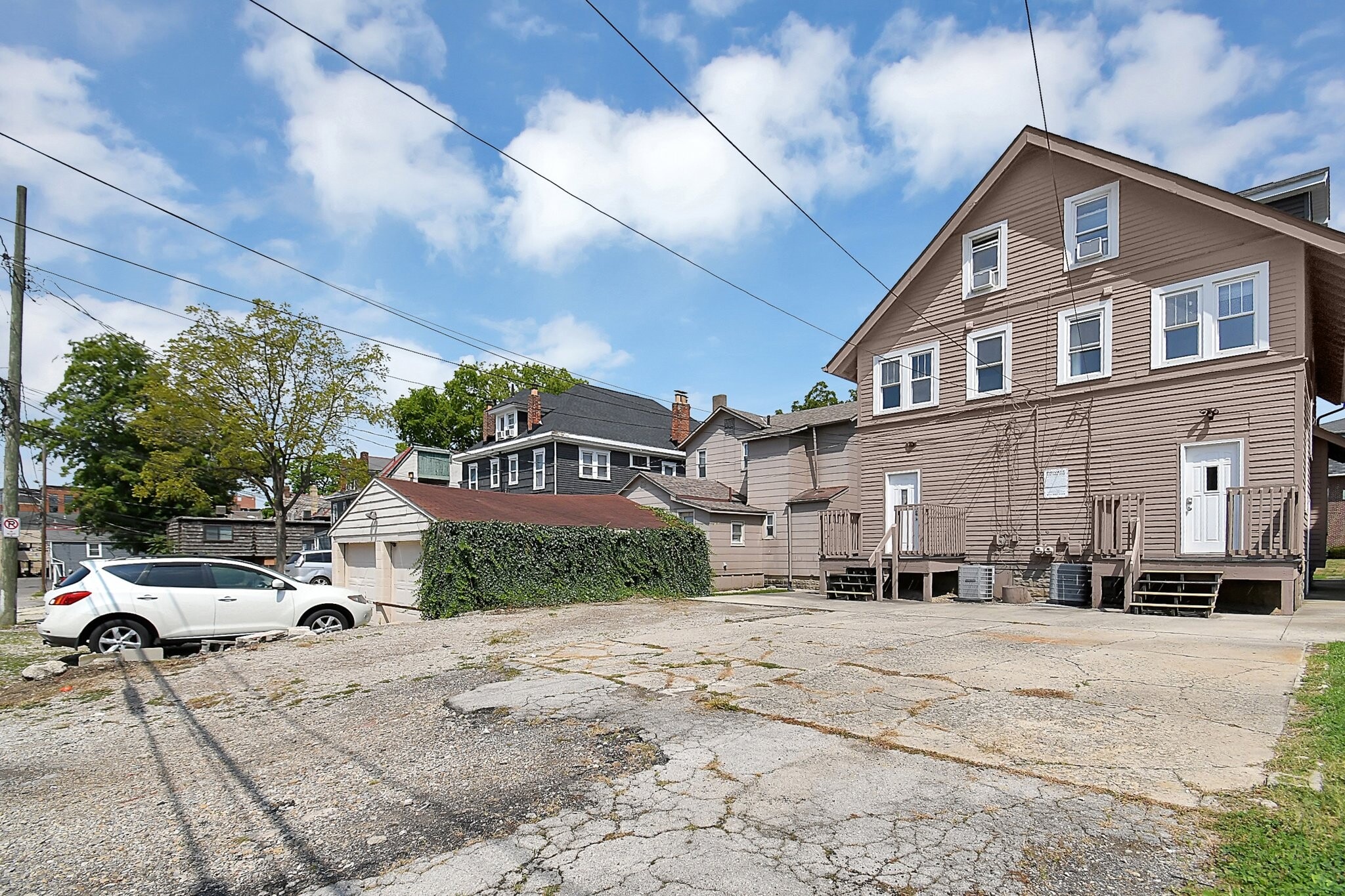 Building Photo - 99 E Frambes Ave