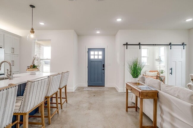 Building Photo - Brand New 3 Bedroom Home in The Residences at Cardinal Woods in Granbury!