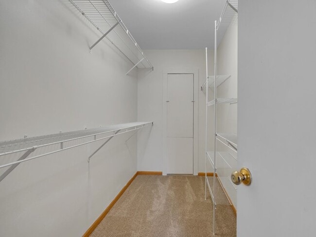 Building Photo - 10089 Thornton Way