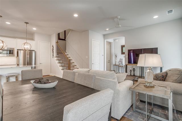 Building Photo - 6334 Oakbend Cir