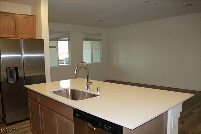 Building Photo - 2757 Abrantes Pl