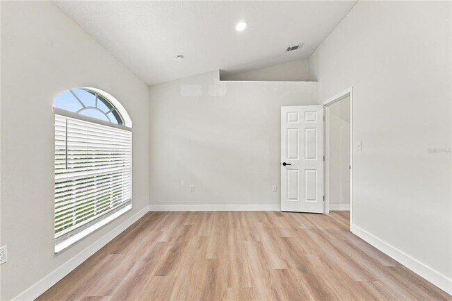 Building Photo - 2405 Appaloosa Cir