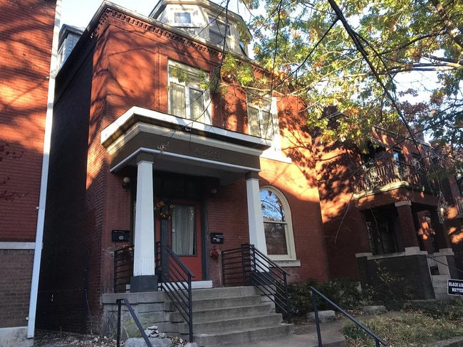 Building Photo - 4529 Arco Ave