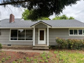 Building Photo - Beautiful 3 bedroom 1.5 bath house with a ...