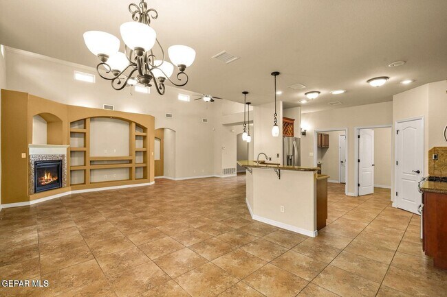 Building Photo - 14117 Rainbow Point Dr