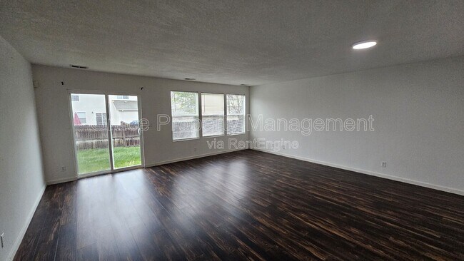 Building Photo - 11016 Claude Ct