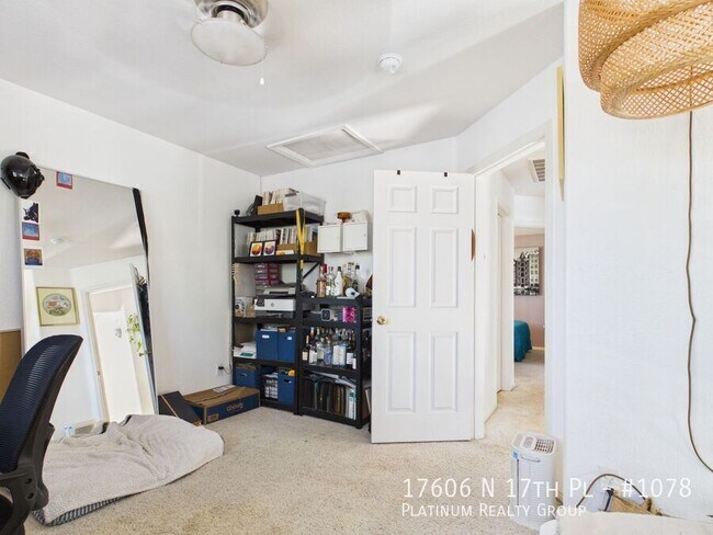 Building Photo - 17606 N 17th Pl