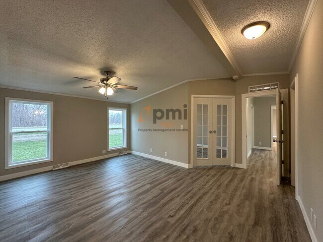 Building Photo - 798 Governor Rd