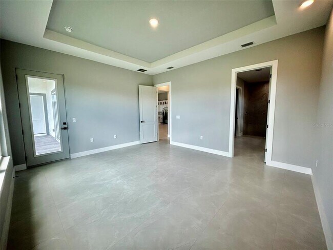 Building Photo - 15109 Aquarius Cir