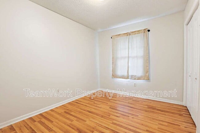 Building Photo - 4467 Donwood Cir