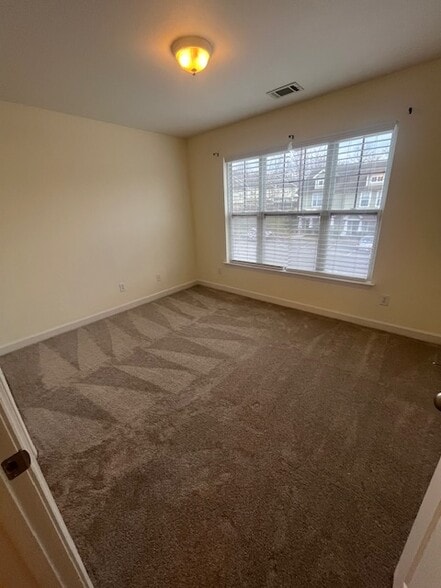 Guest Bedroom - 3224 Lincoya Creek Dr