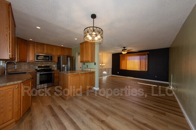 Building Photo - 4405 Ocean Ave