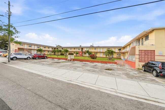 Building Photo - 2651 NW 13th St