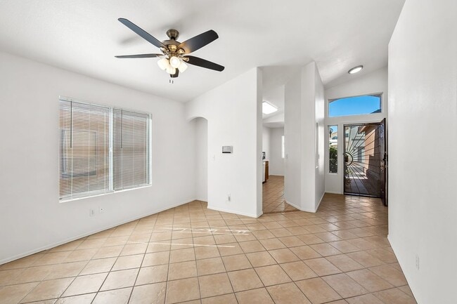 Building Photo - 8080 N Tackroom Ln