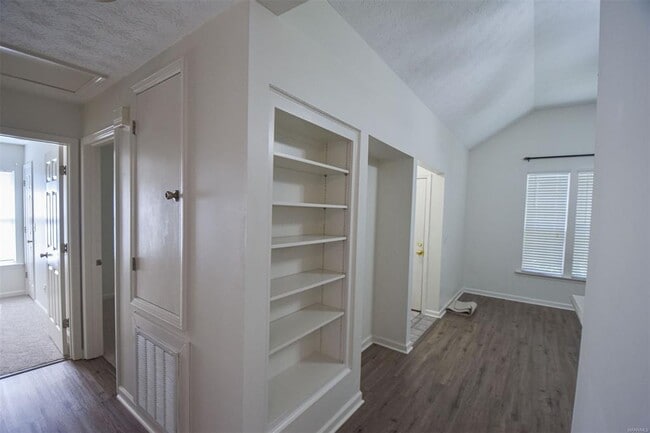 Building Photo - 109 Mountain Laurel Rd